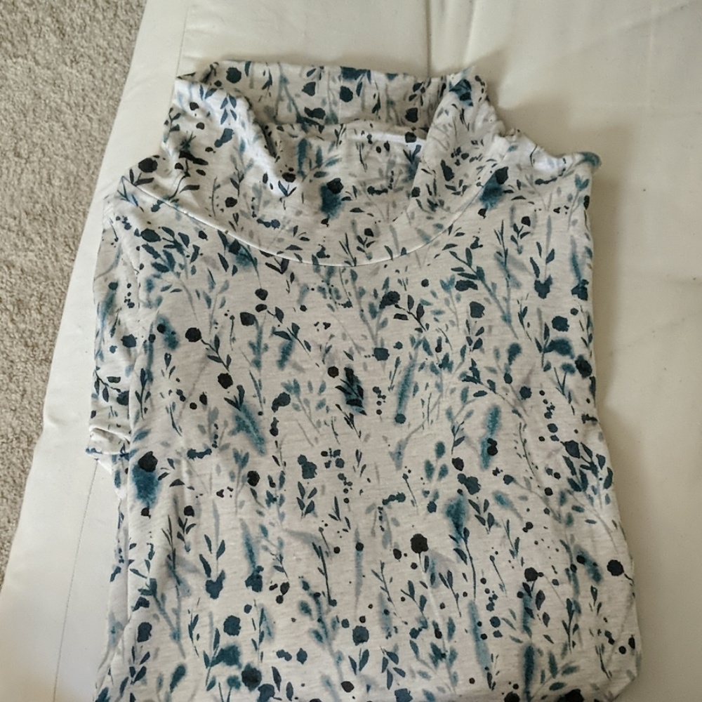 J Jill loose neck petite shirt